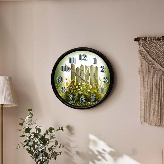 Kır Çiçekleri ve Bahçe Çiti Tasarımlı Dekoratif Duvar Saati Kır çiçekleri ve bahçe çiti tasarımlı dekoratif duvar saati 28 cm sessiz mekanizma