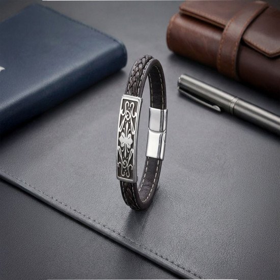 Çelik ve deri detaylı modern erkek bileklik