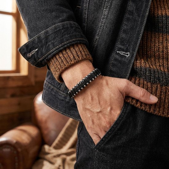 Damla Çelik Detaylı Siyah Deri El Örgüsü Erkek Bileklik - Casera's