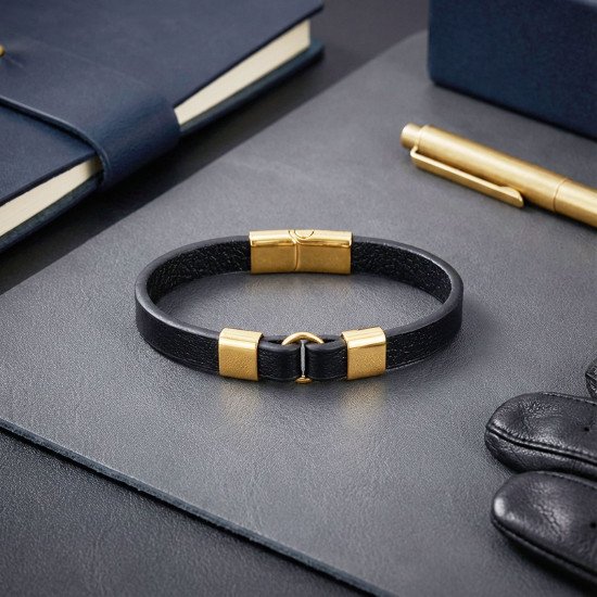 Premium Sarı Çelik Detaylı Siyah Deri Erkek Bileklik - Casera's Premium sarı çelik detaylı siyah deri erkek bileklik