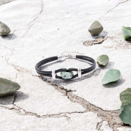 Yeşil jasper doğal taşlı deri ve çelik maskülen erkek bileklik Yeşil jasper taşlı deri ve çelik detaylı maskülen erkek bileklik