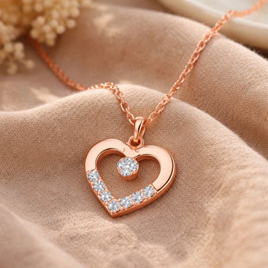 Gümüş Rose Minik Kalpli Tektaş Kadın Kolye Gümüş Rose Minik Kalpli Tektaş Kadın Kolye
