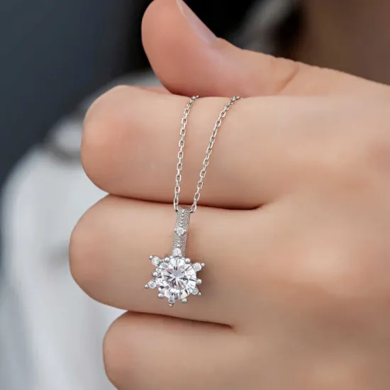 ​Gümüş Çiçek Desenli Kadın Set