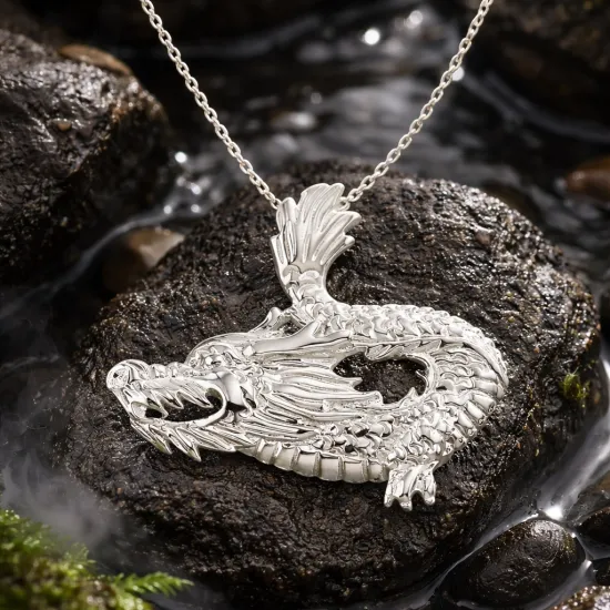 Gümüş Ejderha Kolye