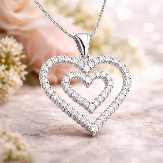 Gümüş Kalpli Bayan Kolye