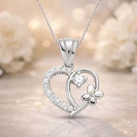 Gümüş Kalpli Bayan Kolye