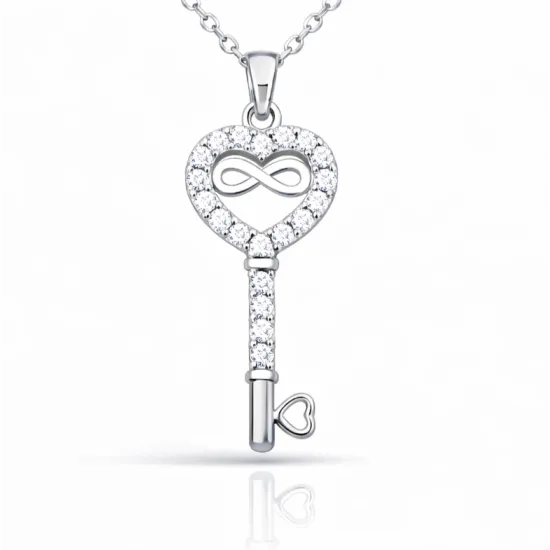 Gümüş Kalpli Sonsuzluk Anahtar Kadın Kolye