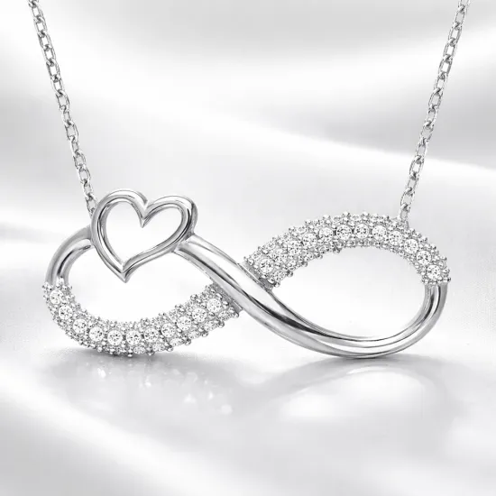 Gümüş Kalpli Sonsuzluk Bayan Kolye