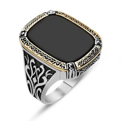Gümüş Siyah Taşlı Erkek Yüzük Gümüş Siyah Taşlı Erkek Yüzük