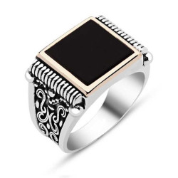 Gümüş Siyah Taşlı Erkek Yüzük Gümüş Siyah Taşlı Erkek Yüzük