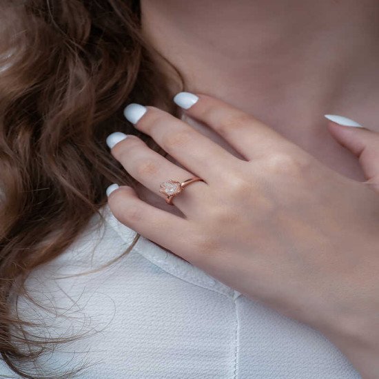 Gümüş Rose Beyaz Lotus Çiçeği Yüzük Gümüş Rose Beyaz Lotus Çiçeği Yüzük