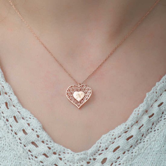 ​Gümüş Rose Kişiye Özel Kalbin İçinde Kalp Bayan Kolye