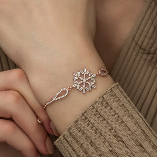 Gümüş Rose Baget Taşlı Kar Tanesi Bileklik Gümüş Rose Baget Taşlı Kar Tanesi Bileklik