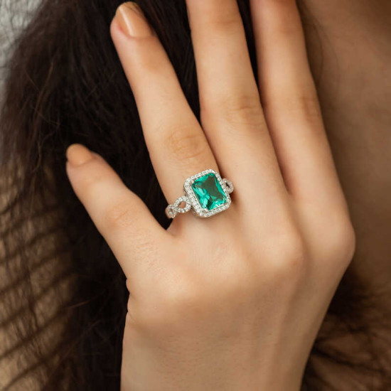 Gümüş Baget Kare Bayan Yüzük Gümüş Baget Kare Bayan Yüzük