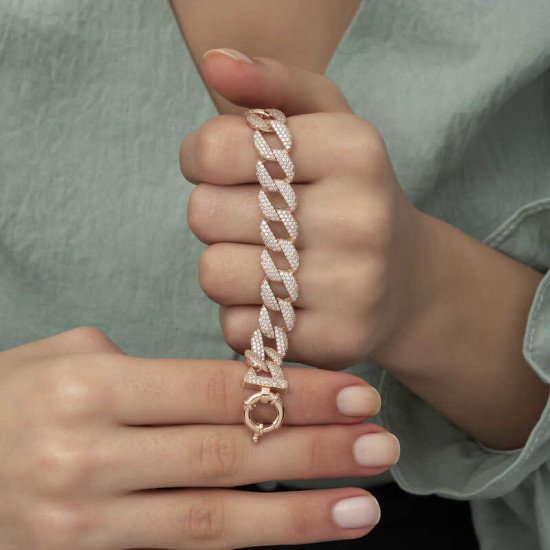 Gümüş Rose Taşlı Gurmet Bayan Bileklik Gümüş Rose Taşlı Gurmet Bayan Bileklik