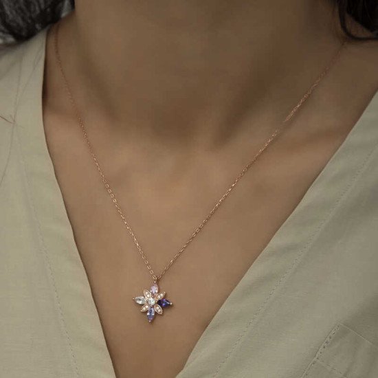 Gümüş Rose Mix Taşlı Umut Çiçeği Kolye Gümüş Rose Mix Taşlı Umut Çiçeği Kolye