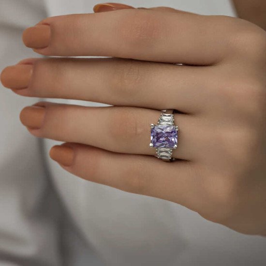 Gümüş Lila Baget Taşlı Bayan Yüzük Gümüş Lila Baget Taşlı Bayan Yüzük