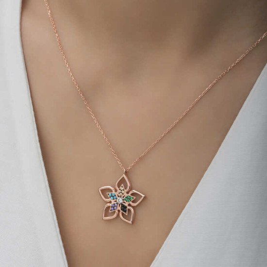 Gümüş Rose Renkli Taşlı Çiçek Kadın Kolye Gümüş Rose Renkli Taşlı Çiçek Kadın Kolye