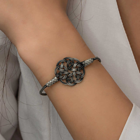 Gümüş Kazaziye Örgü Bileklik Gümüş Kazaziye Örgü Bileklik