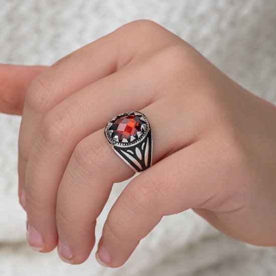 Gümüş Kırmızı Zirkon Taşlı Çocuk Erkek Yüzük Gümüş Kırmızı Zirkon Taşlı Çocuk Erkek Yüzük