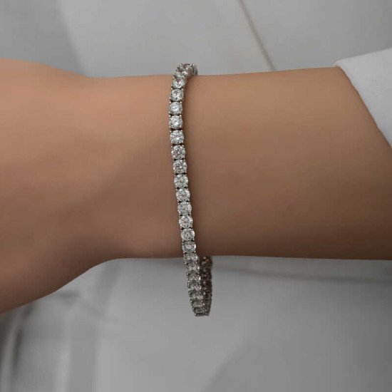 Gümüş 4 mm Beyaz Taşlı Su Yolu Kadın Bileklik Gümüş 4 mm Beyaz Taşlı Su Yolu Kadın Bileklik