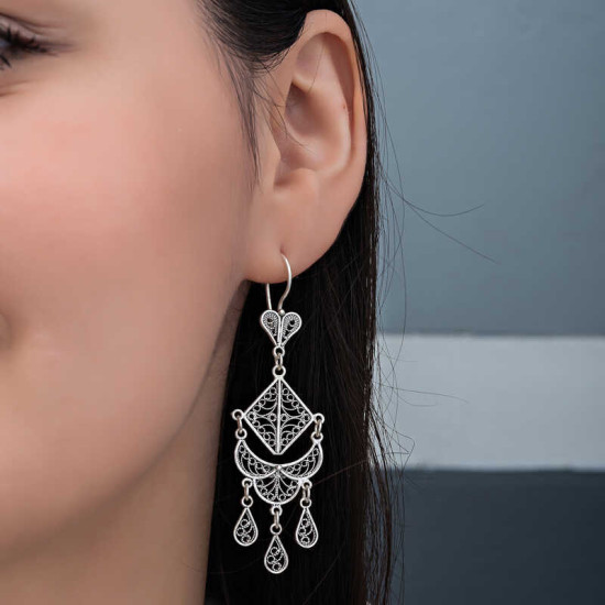 Gümüş Telkari Sallantılı Kadın Küpe Gümüş Telkari Sallantılı Kadın Küpe