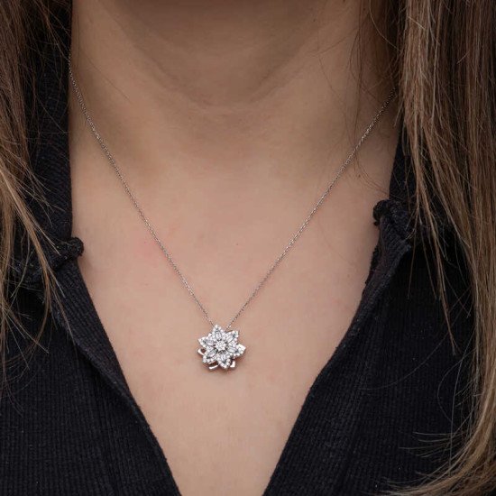 ​Gümüş Yıldız Baget Taşlı  Dönen Stres Kadın Kolye