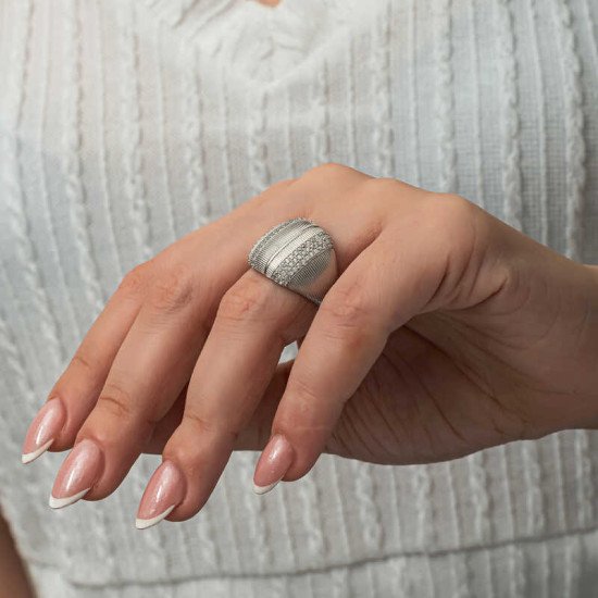 Gümüş Zirkon Taşlı Kadın Yüzük Gümüş Zirkon Taşlı Kadın Yüzük