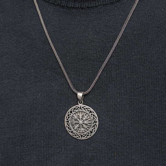 Gümüş Viking Pusula Erkek Kolye Gümüş Viking Pusula Erkek Kolye